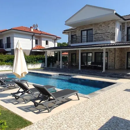 Grey - Kaliteli Tatilin Adresi